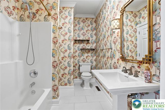 6285 Whitetail Drive, Upper Saucon Twp, PA 18036