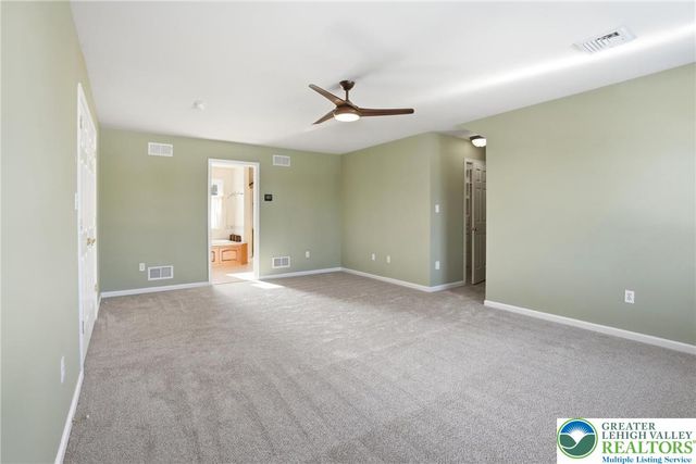 6285 Whitetail Drive, Upper Saucon Twp, PA 18036