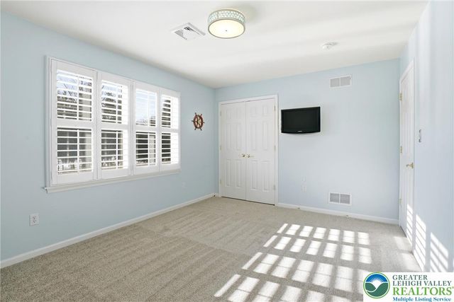 6285 Whitetail Drive, Upper Saucon Twp, PA 18036