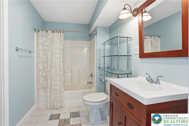 6285 Whitetail Drive, Upper Saucon Twp, PA 18036