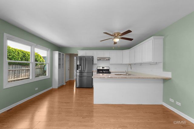 111 E Magnolia Street, Arlington Heights, IL 60005