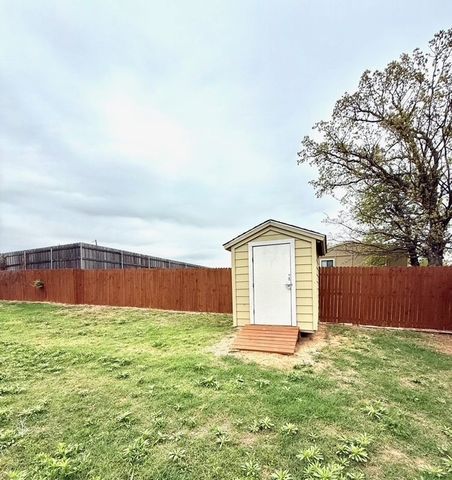 3702 Ranchview Drive, Granbury, TX 76049