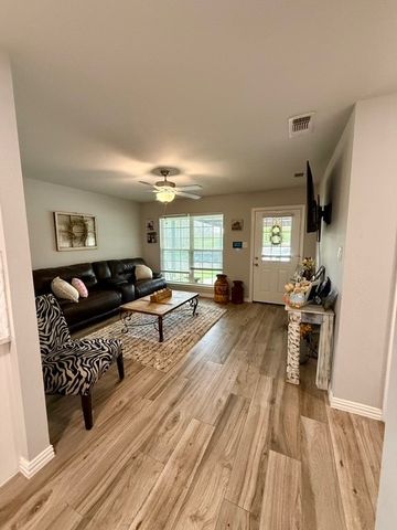 3702 Ranchview Drive, Granbury, TX 76049