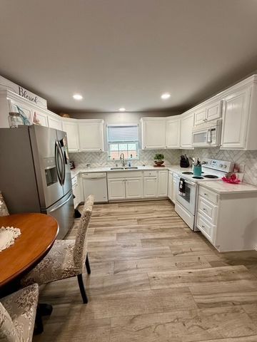 3702 Ranchview Drive, Granbury, TX 76049