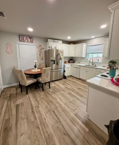 3702 Ranchview Drive, Granbury, TX 76049