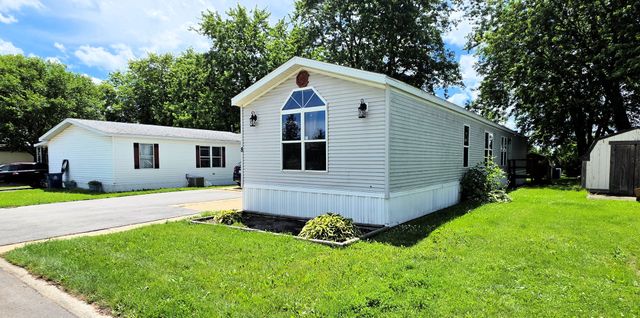8 Berry Lane, Bourbonnais, IL 60914