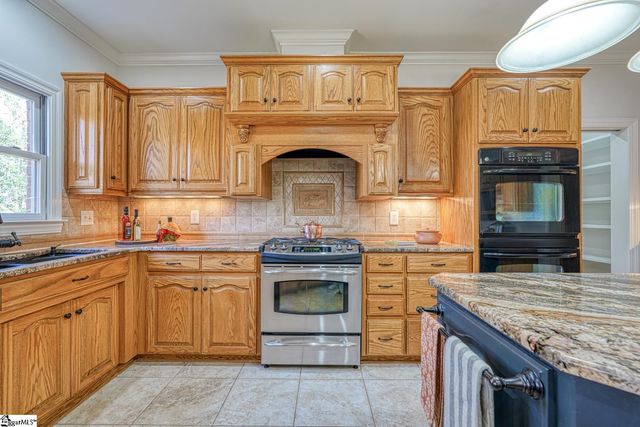 111 Quitman Pointe, Chesnee, SC 29323