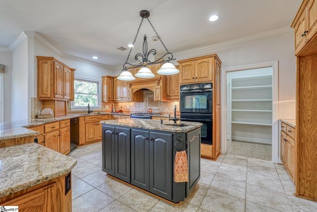 111 Quitman Pointe, Chesnee, SC 29323