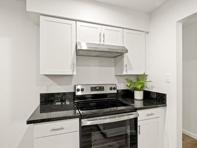 4557 N Sequoia Drive, Fresno, CA 93705