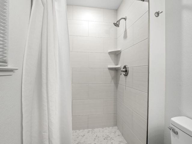 4557 N Sequoia Drive, Fresno, CA 93705