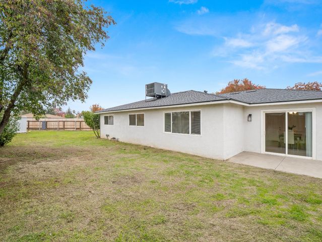 4557 N Sequoia Drive, Fresno, CA 93705
