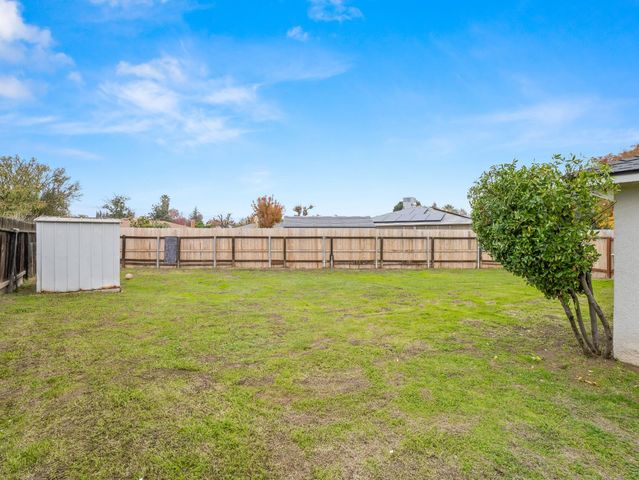 4557 N Sequoia Drive, Fresno, CA 93705
