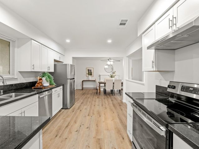 4557 N Sequoia Drive, Fresno, CA 93705