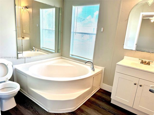 220 NE 12th Ave 114, Homestead, FL 33030