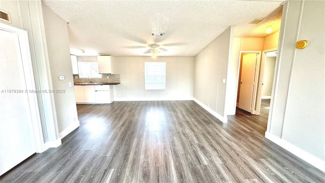 220 NE 12th Ave 114, Homestead, FL 33030