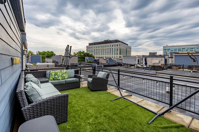 214 Watson Powell Jr Way 505, Des Moines, IA 50309