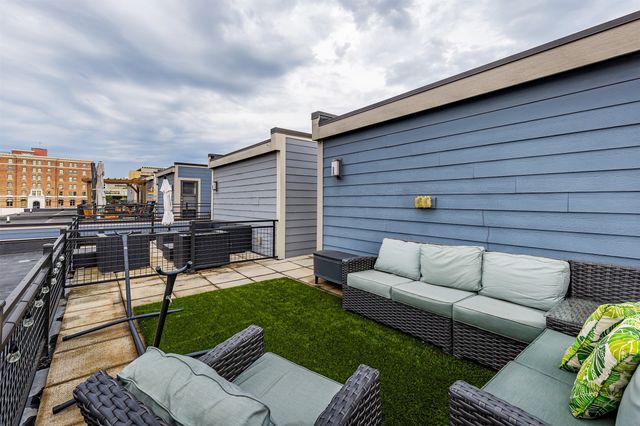 214 Watson Powell Jr Way 505, Des Moines, IA 50309
