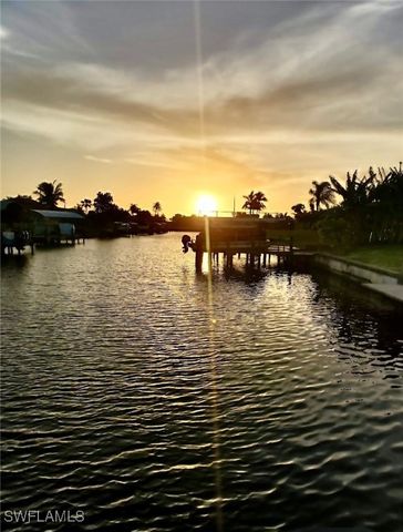 1401 SE 36th TER, Cape Coral, FL 33904