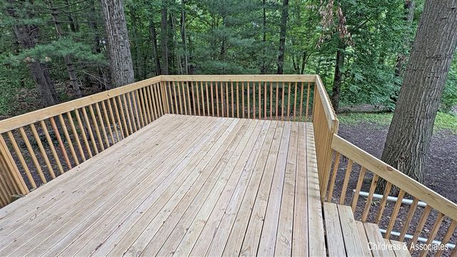 15700 Grey Goose Drive, Gowen, MI 49326