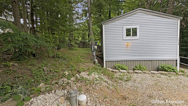 15700 Grey Goose Drive, Gowen, MI 49326