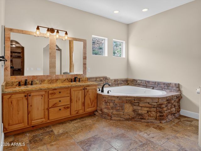 31829 N PAMELA Drive, San Tan Valley, AZ 85144