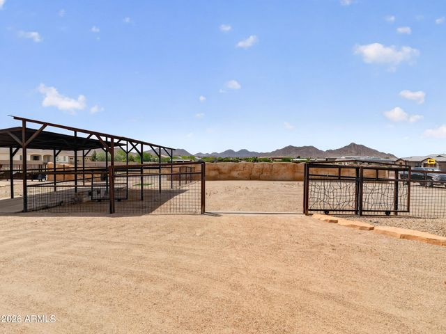 31829 N PAMELA Drive, San Tan Valley, AZ 85144