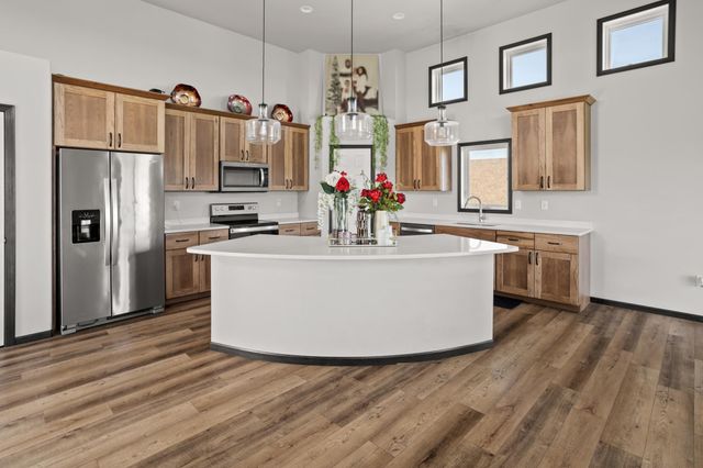 1308 Commander Drive W, West Fargo, ND 58078