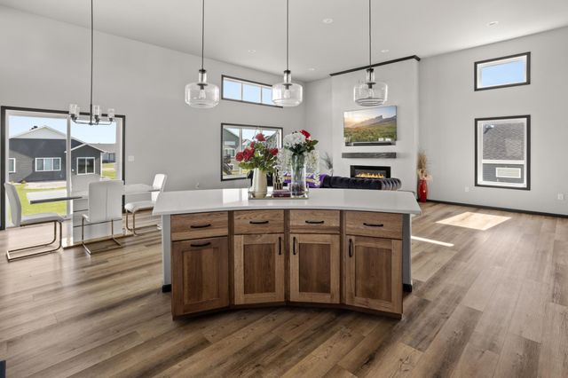 1308 Commander Drive W, West Fargo, ND 58078