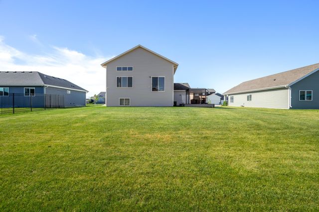 1308 Commander Drive W, West Fargo, ND 58078