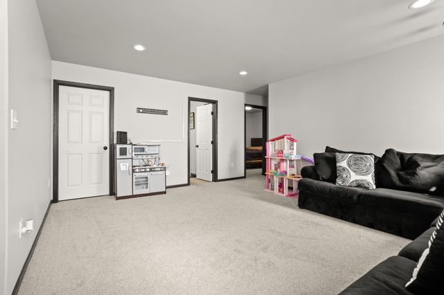 1308 Commander Drive W, West Fargo, ND 58078