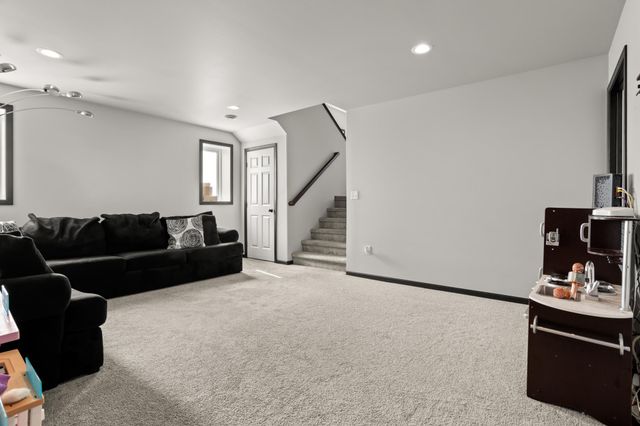 1308 Commander Drive W, West Fargo, ND 58078