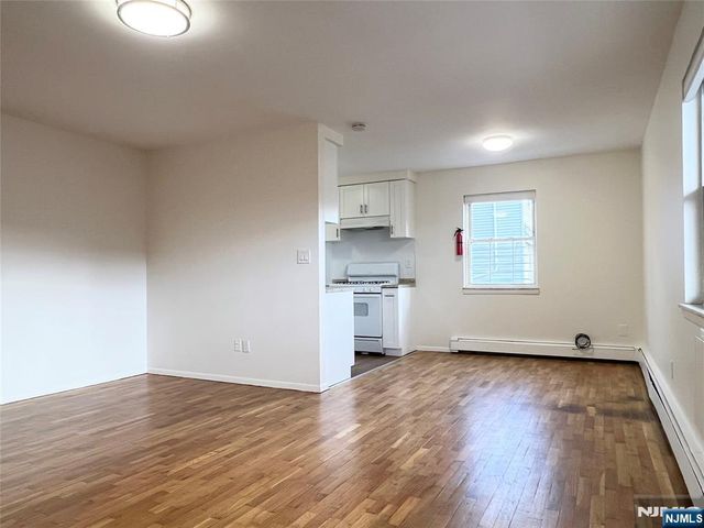 87 W Central Boulevard 5, Palisades Park, NJ 07650
