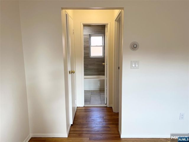 87 W Central Boulevard 5, Palisades Park, NJ 07650
