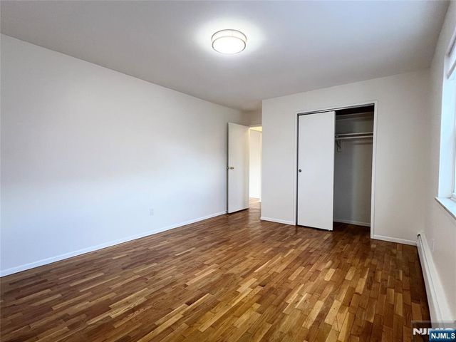 87 W Central Boulevard 5, Palisades Park, NJ 07650