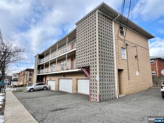 87 W Central Boulevard 5, Palisades Park, NJ 07650