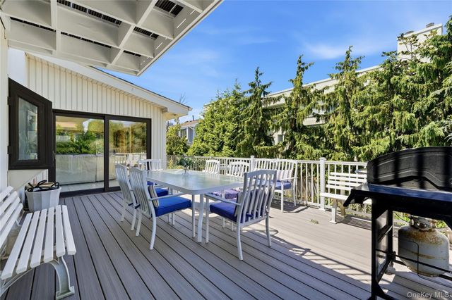 1233 Beech Street 54, Atlantic Beach, NY 11509