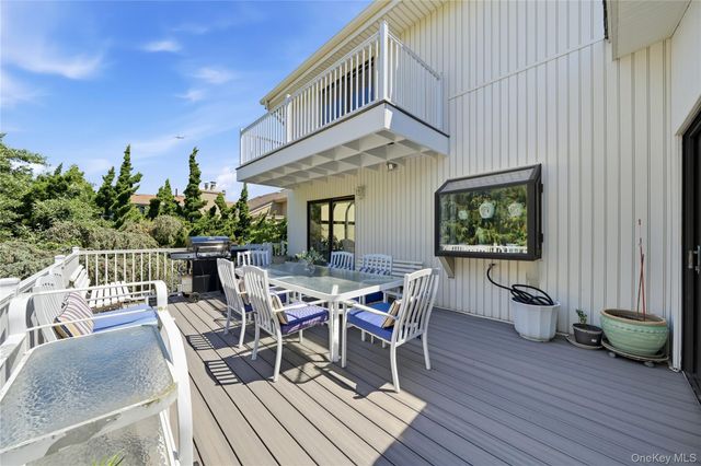 1233 Beech Street 54, Atlantic Beach, NY 11509
