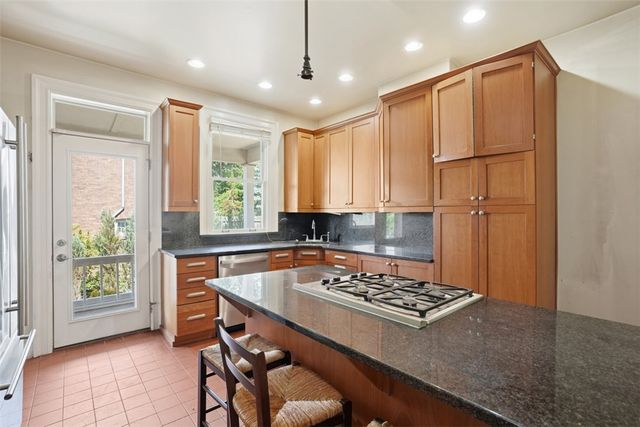1001 Heberton St, Highland Park, PA 15206