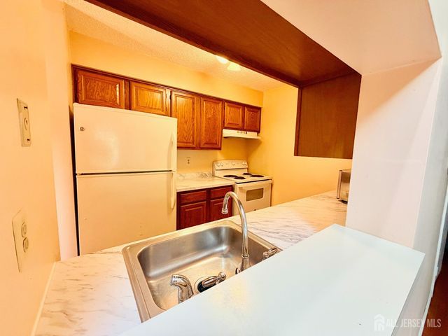 2310 Ravens Crest Drive, Plainsboro, NJ 08536