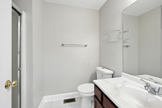 751 Cherry Creek Drive 751, Grayslake, IL 60030