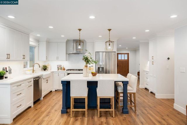 31303 31303 Santa Rita Way, Union City, CA 94587