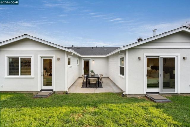 31303 31303 Santa Rita Way, Union City, CA 94587