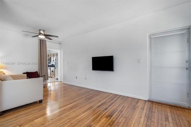 7207 Bay Dr 11, Miami Beach, FL 33141