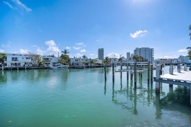 7207 Bay Dr 11, Miami Beach, FL 33141
