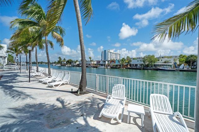 7207 Bay Dr 11, Miami Beach, FL 33141