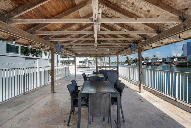 7207 Bay Dr 11, Miami Beach, FL 33141