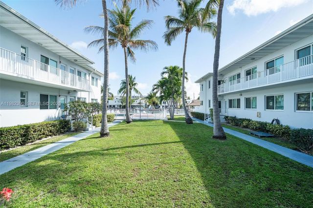 7207 Bay Dr 11, Miami Beach, FL 33141