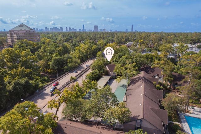 8223 Kingsbrook Road 212, Houston, TX 77024