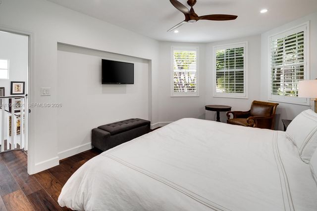 2952 Peachy St 8, Coconut Grove, FL 33133