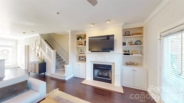 1009 Park West Drive, Charlotte, NC 28209